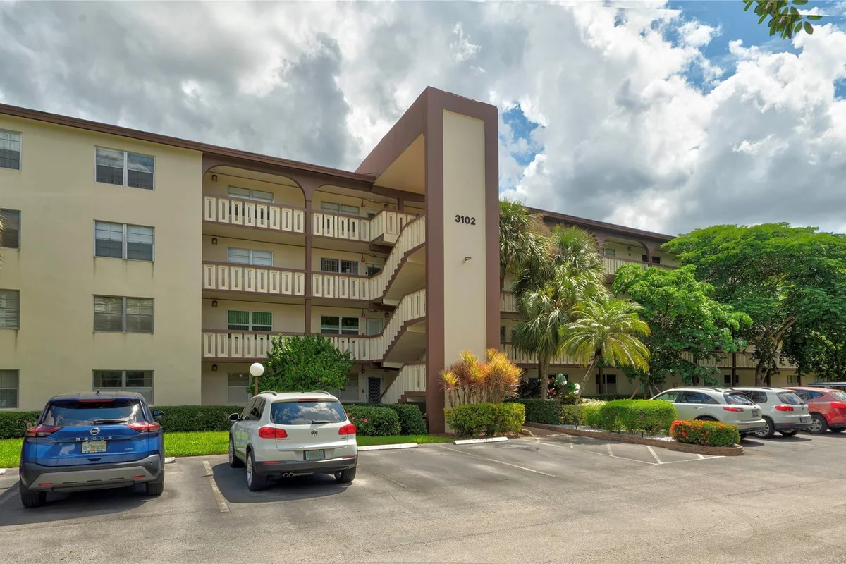 3102 Portofino Point #K3, Coconut Creek: photo 1 of 19