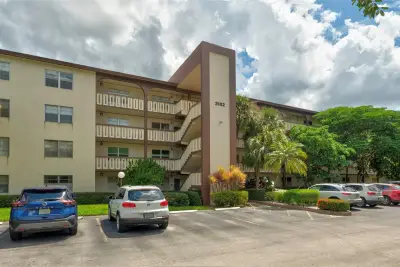 3102 Portofino Point #K3, Coconut Creek: photo 1 of 19