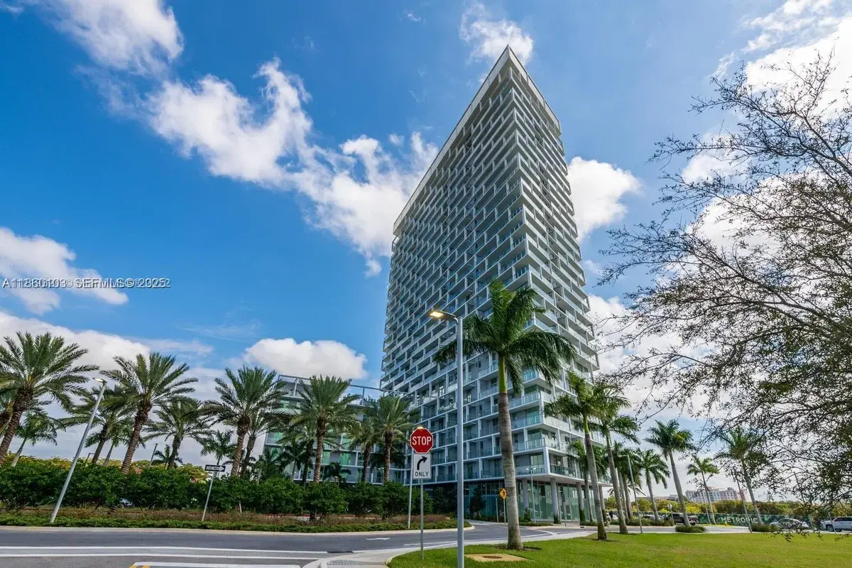 2000 Metropica Way #2509, Sunrise: photo 1 of 89