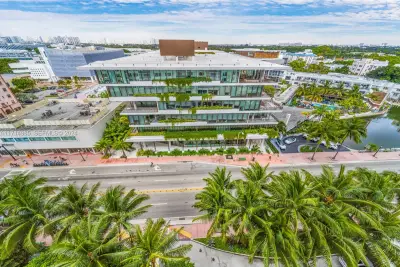 2301 Collins Ave #1030, Miami Beach: photo 1 of 33