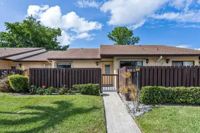 816 Sky Pine Way #G, West Palm Beach: photo 1 of 38