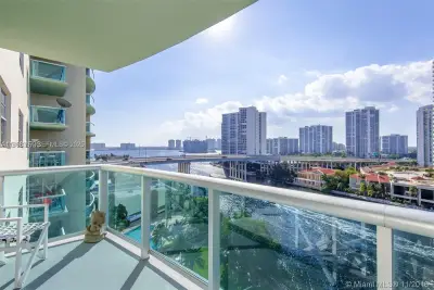 19390 Collins Ave #1121, Sunny Isles Beach: photo 1 of 29