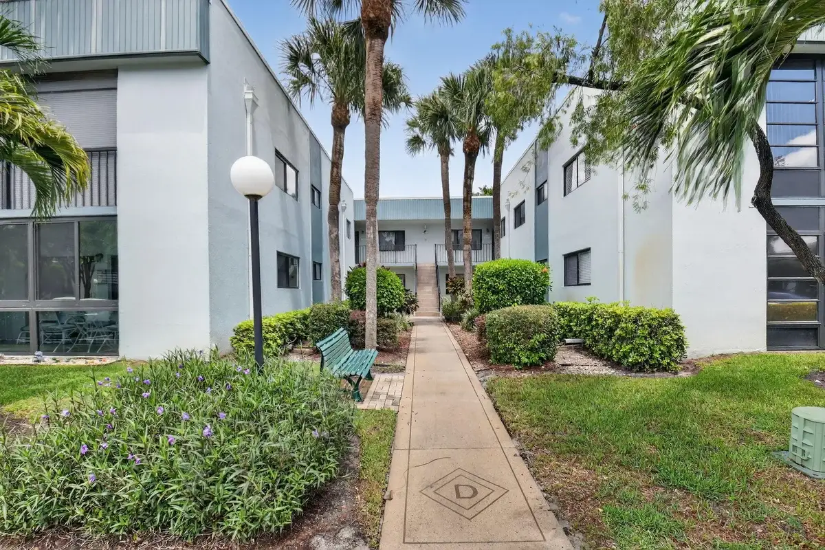 15072 Ashland Pl #136, Delray Beach: photo 1 of 71