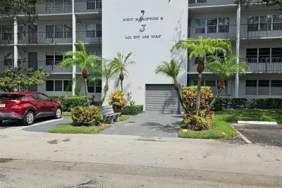 101 SW 132 Way #218, Pembroke Pines: photo 1 of 11