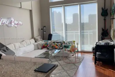 3000 NE 188th St #706, Aventura: photo 1 of 38