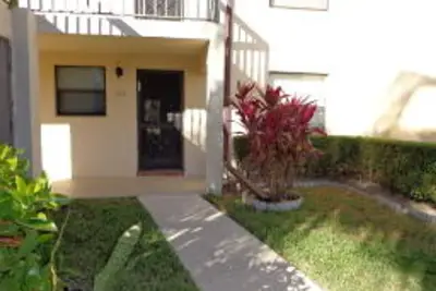 7149 Golf Colony Ct #104, Lake Worth: photo 1 of 13