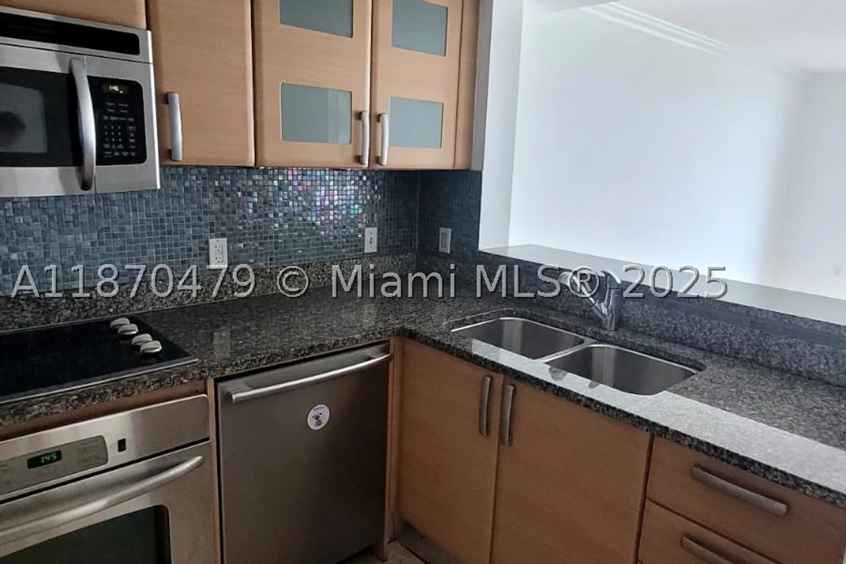 2101 Brickell Ave #1109, Miami: photo 1 of 8