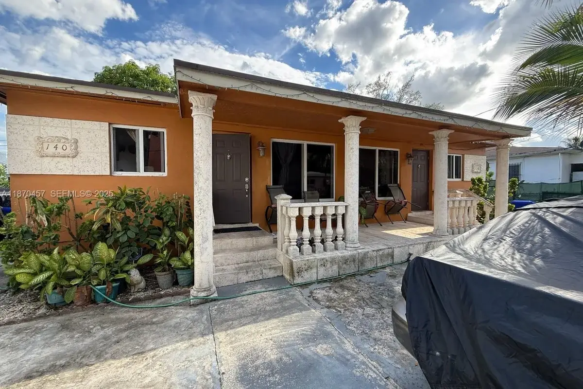 Home in Miami: photo 1 of 2