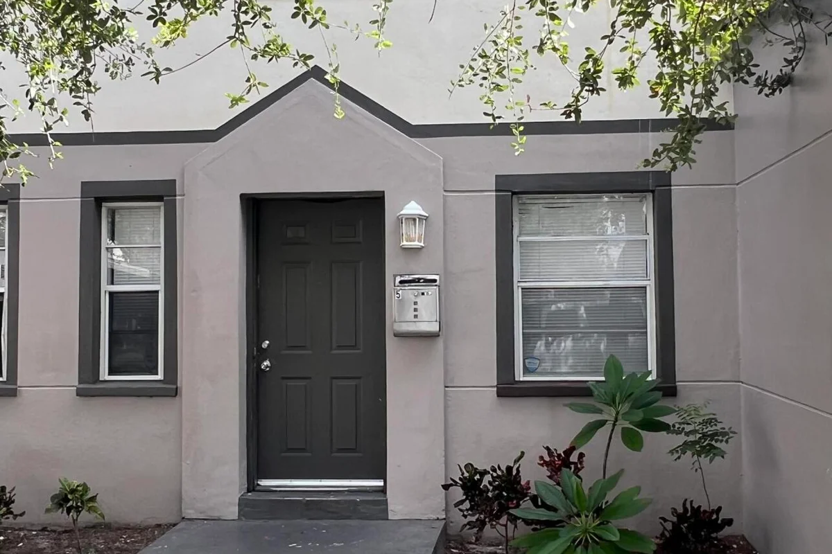 2722 Poinsettia Ave, West Palm Beach: photo 1 of 9