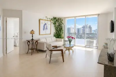 19101 NE 36th Ct #1411, Aventura: photo 1 of 19