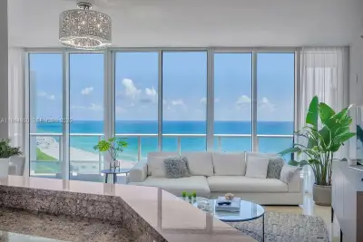 100 S Pointe Dr #2208, Miami Beach: photo 1 of 30