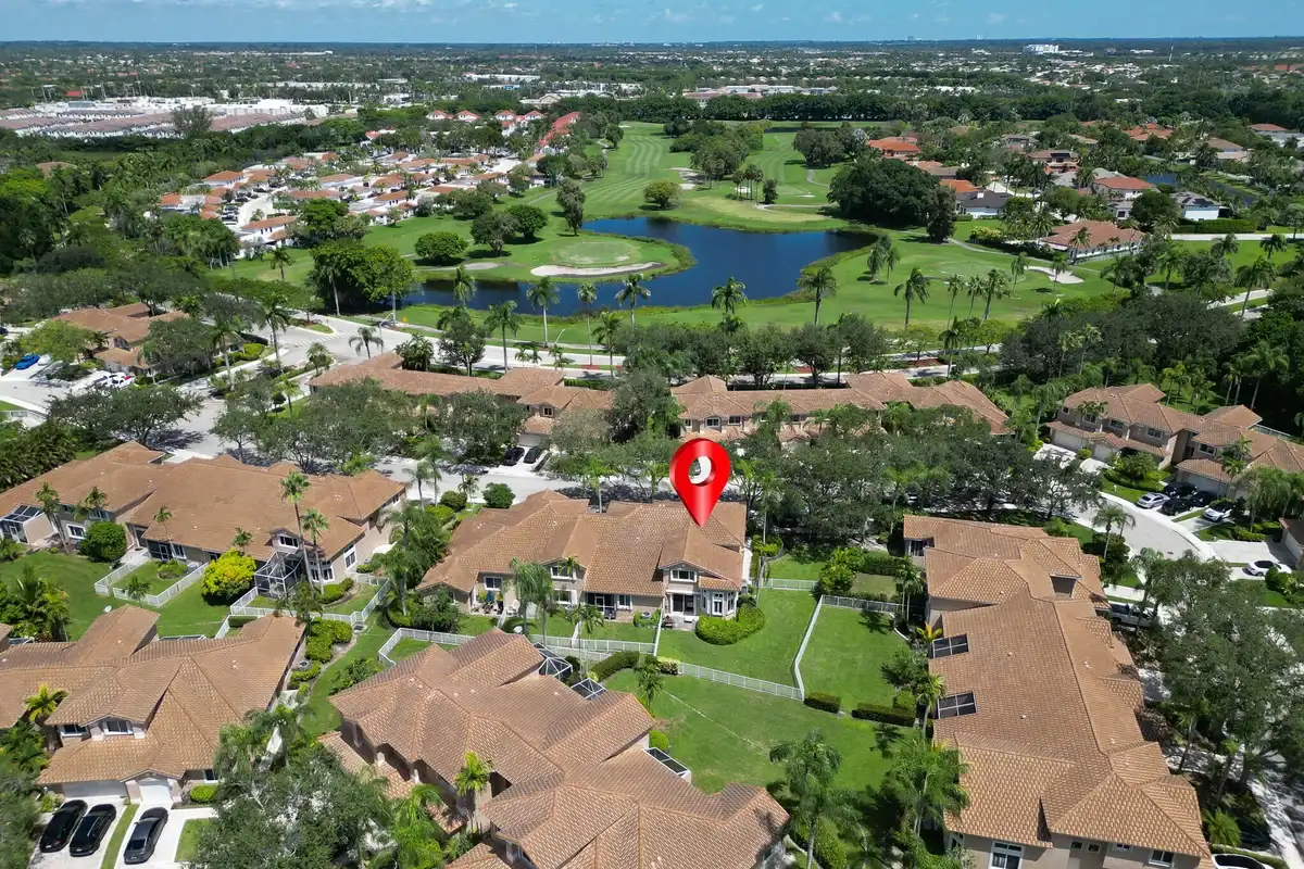 15822 SW 10th St, Pembroke Pines: photo 1 of 38