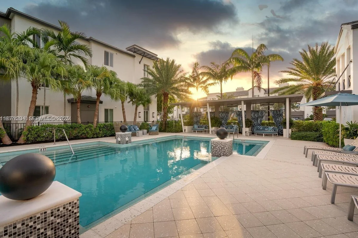 320 Franklin Club Dr #Boca 1, Delray Beach: photo 1 of 39