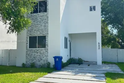 532 NW 17th Ave, Fort Lauderdale: photo 1 of 18