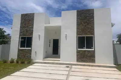 2423 NW 23rd Ln, Fort Lauderdale: photo 1 of 22