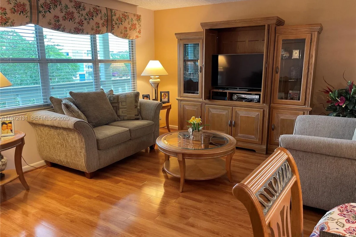 3033 Berkshire B, Deerfield Beach: photo 1 of 43