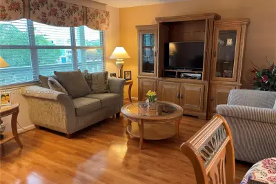 3033 Berkshire B, Deerfield Beach: photo 1 of 43