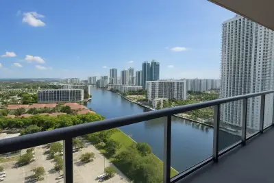 2602 E Hallandale Beach Blvd #R2510, Hallandale Beach: photo 1 of 24