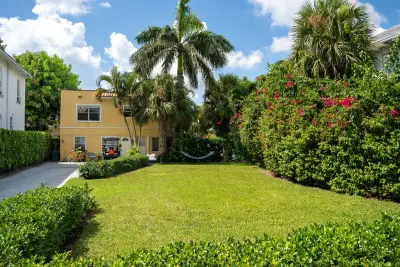 256 Seminole Ave, Palm Beach: photo 1 of 3