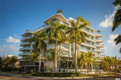 9901 W Bay Harbor Dr #403, Bay Harbor Islands: photo 1 of 12