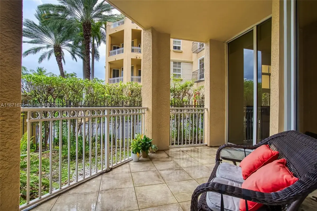 3001 NE 185th St #135, Aventura: photo 1 of 62