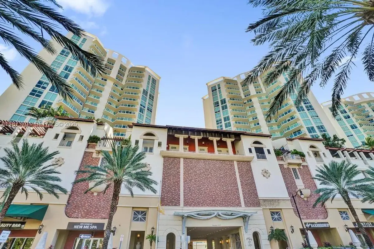 150 Sunny Isles Blvd #1-1606, Sunny Isles Beach: photo 1 of 66