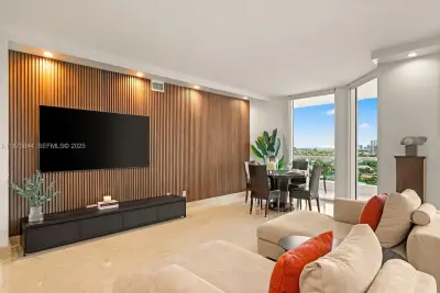 21200 Point Pl #1102, Aventura: photo 1 of 41
