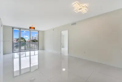 300 Sunny Isles Blvd #4-803, Sunny Isles Beach: photo 1 of 25
