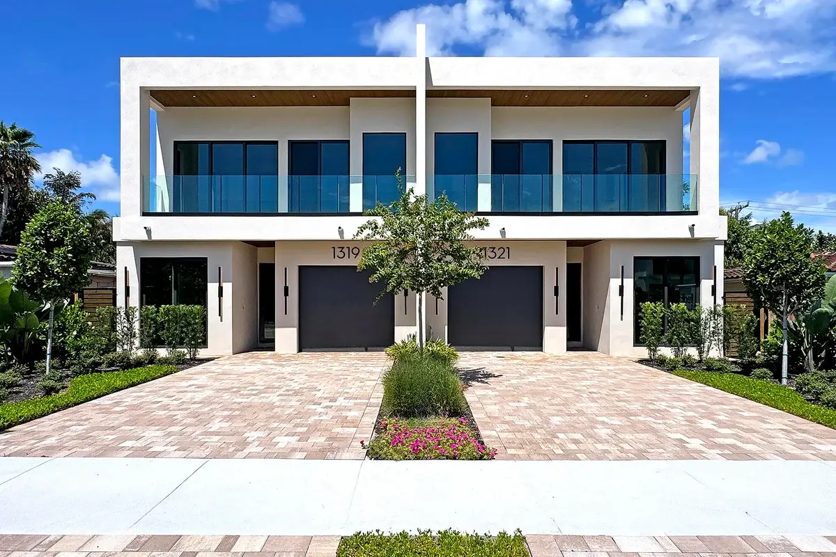 1321 NE 14th Ave, Fort Lauderdale: photo 1 of 26