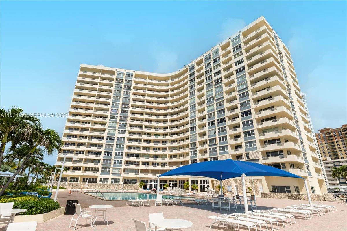 3180 S Ocean Dr #1517, Hallandale Beach: photo 1 of 36