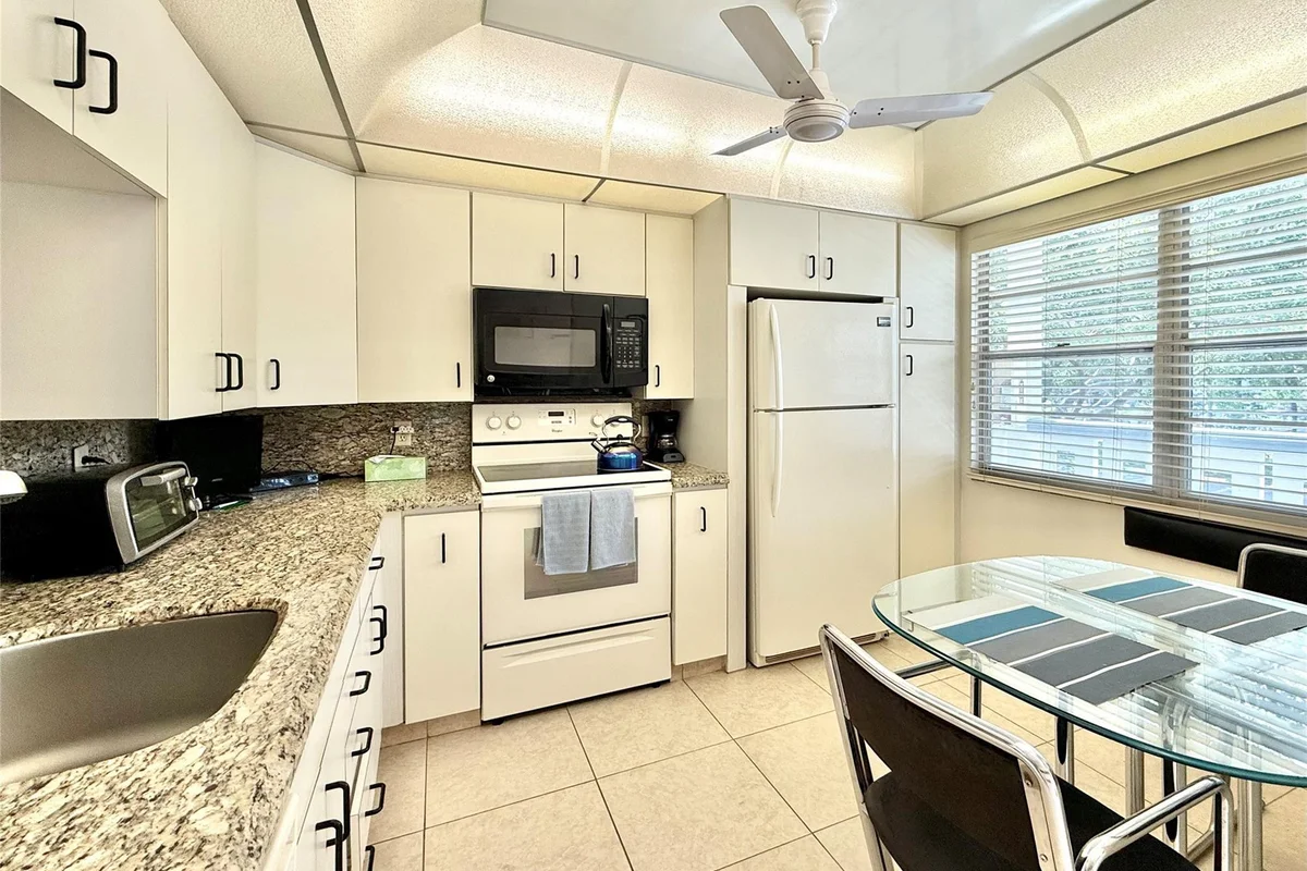 2504 Antigua Ter #D2, Coconut Creek: photo 1 of 34