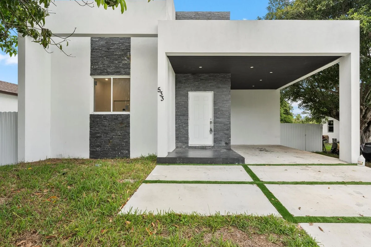 533 NW 16th Ave, Fort Lauderdale: photo 1 of 27