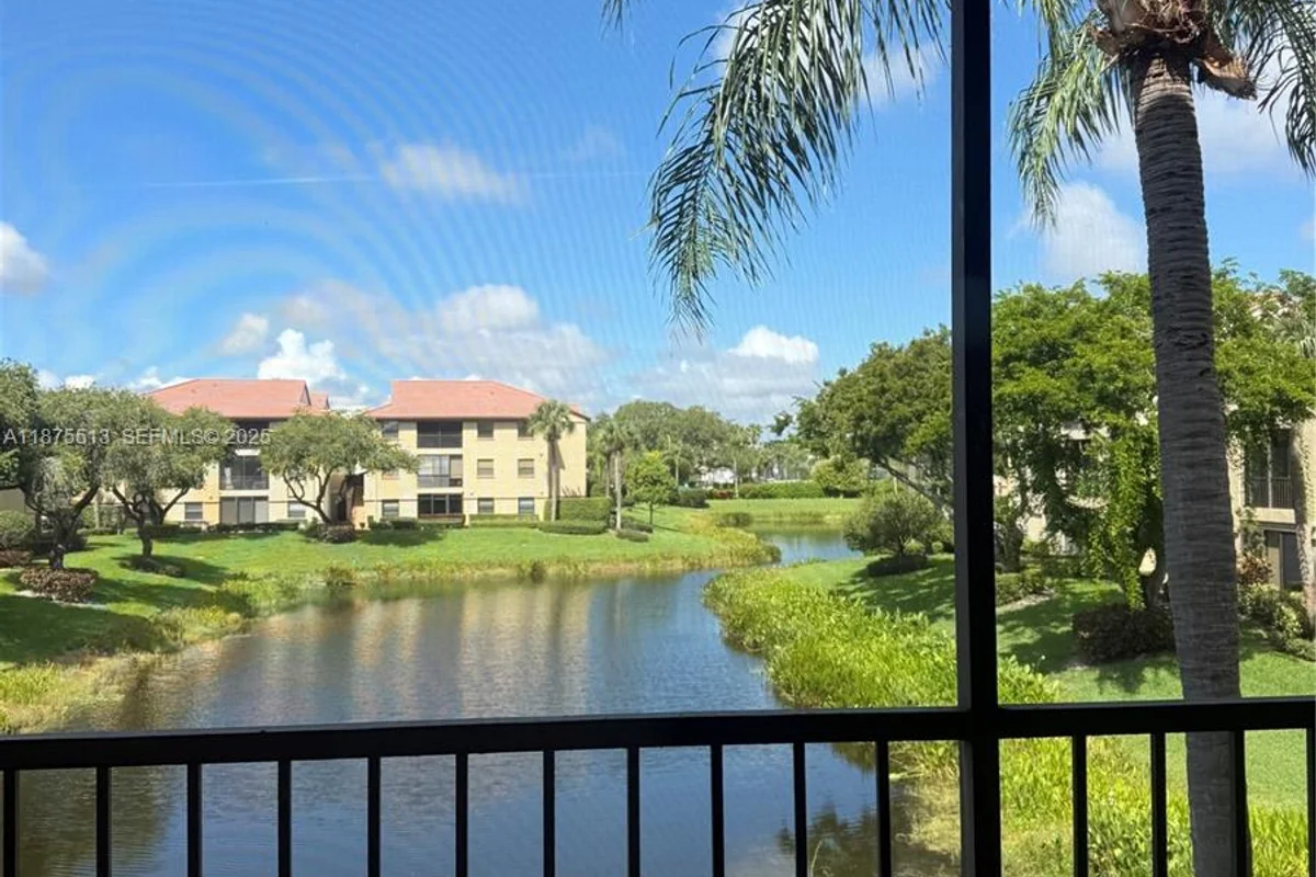 5147 Europa Dr #N, Boynton Beach: photo 1 of 31