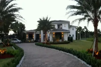 4650 SW 126th Ave, Southwest Ranches: photo 1 of 7