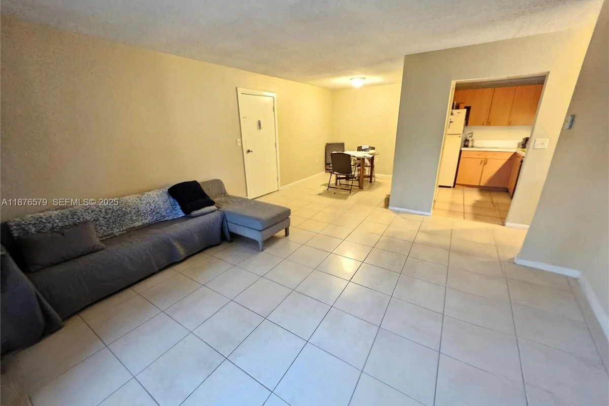 411 Executive Center Dr #209, West Palm Beach: photo 1 of 47