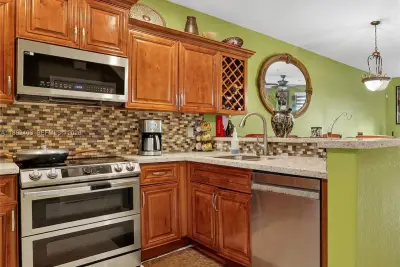 3445 NW 14th Ct, Lauderhill: photo 1 of 32