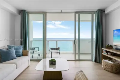 5601 Collins Ave #1011, Miami Beach: photo 1 of 32