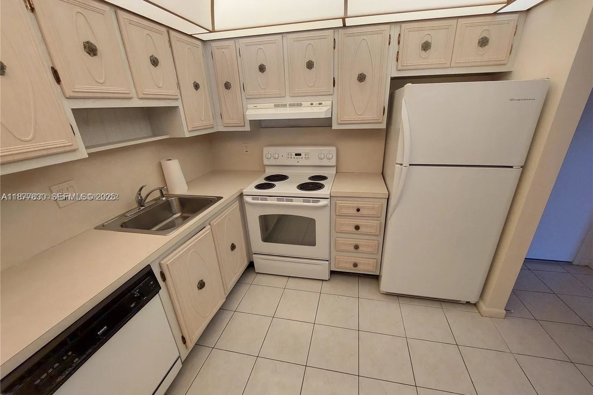 257 S Cypress Rd #438, Pompano Beach: photo 1 of 20