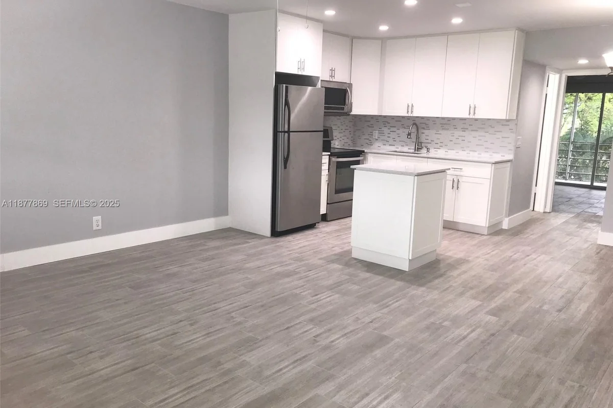 17 Keswick A, Deerfield Beach: photo 1 of 43