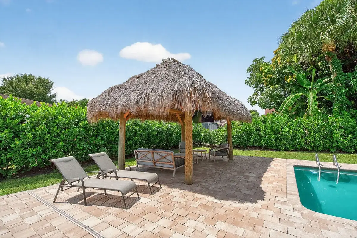 9627 Althea Way, Palm Beach Gardens: photo 1 of 37