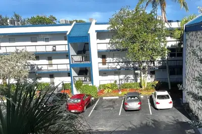 3080 Holiday Springs Blvd #301, Margate: photo 1 of 11