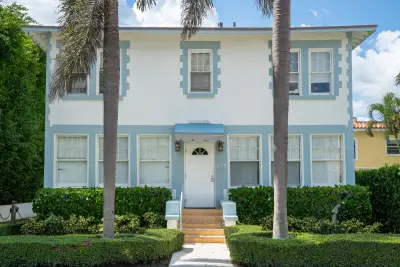 250 Seminole Ave, Palm Beach: photo 1 of 3