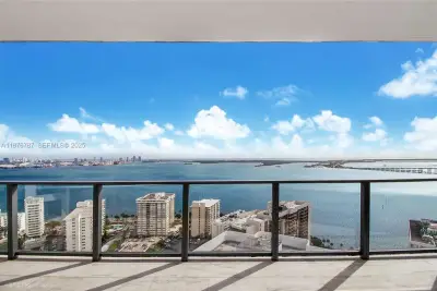 1451 Brickell Ave #3102, Miami: photo 1 of 12