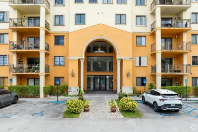 9340 Fontainebleau Blvd #W206, Miami: photo 1 of 32