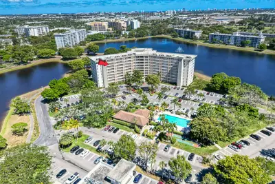 2940 N Course Dr #811, Pompano Beach: photo 1 of 30