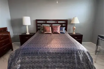 2800 Somerset Dr #403J, Lauderdale Lakes: photo 1 of 9