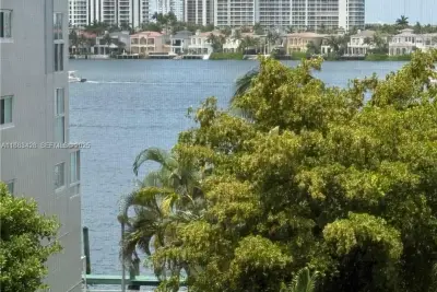 17801 N Bay Rd #505, Sunny Isles Beach: photo 1 of 27