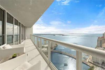 495 Brickell Ave #5003, Miami: photo 1 of 21