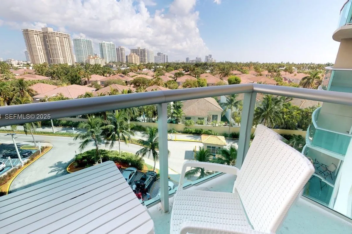 19370 Collins Ave #620, Sunny Isles Beach: photo 1 of 37