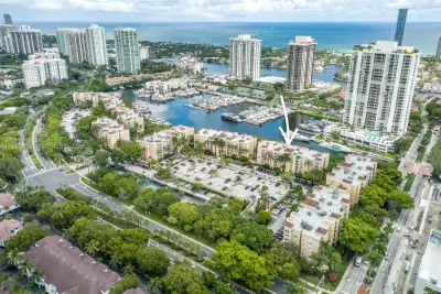 19601 E Country Club Dr #7308, Aventura: photo 1 of 55